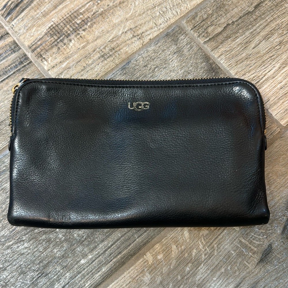 Ugg wallet